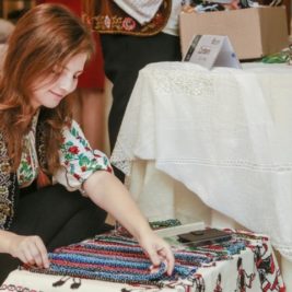 Împletituri și cusături din Corbeni